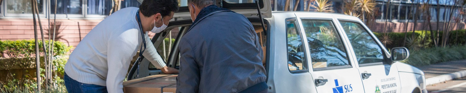 Hospital Santa Lúcia recebe respiradores doados pela PUC Minas Poços de Caldas à Secretaria de Saúde